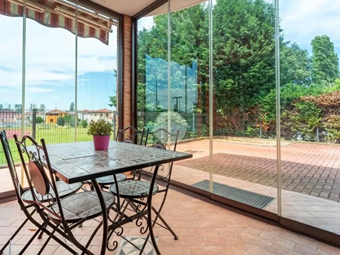 Casa trilocale in vendita in Via Enrico Fermi, Bondeno