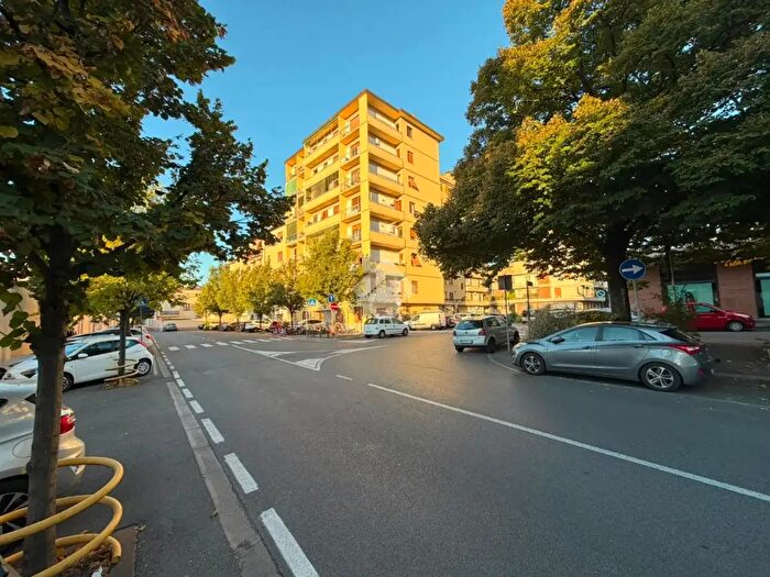 Appartamento quadrilocale in vendita in Via Lippi E Macia, Firenze