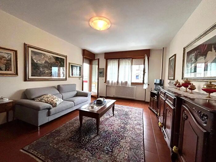 Appartamento con 9 locali in vendita in Vittorio Veneto