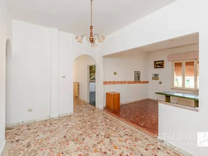 Appartamento con 5 locali in vendita in Via Torta, Pistoia