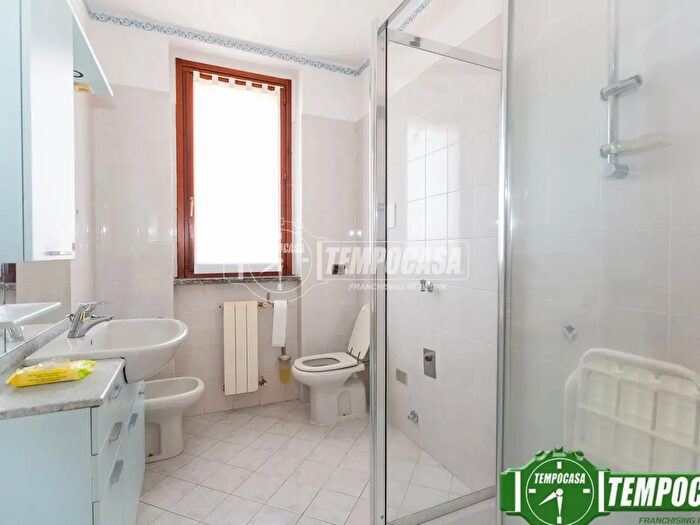 Appartamento trilocale in vendita in Via Dante Alighieri, Livraga