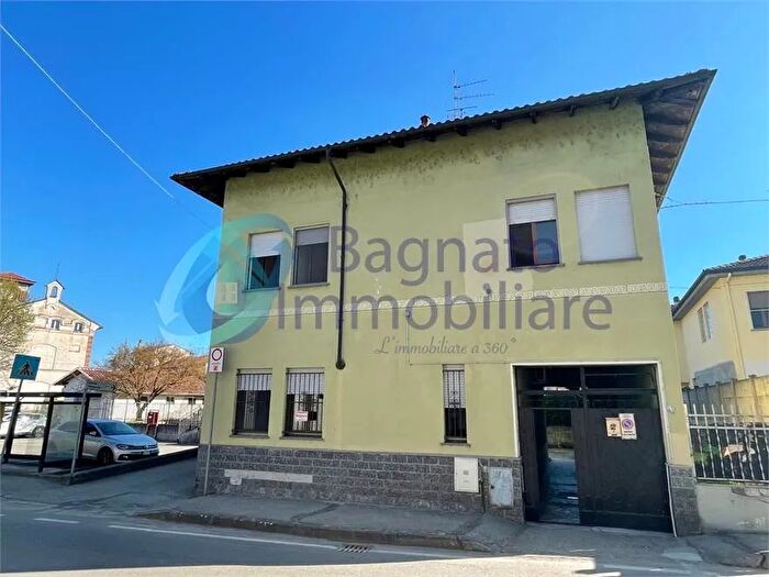 Casa con 5 locali in vendita in Terdobbiate