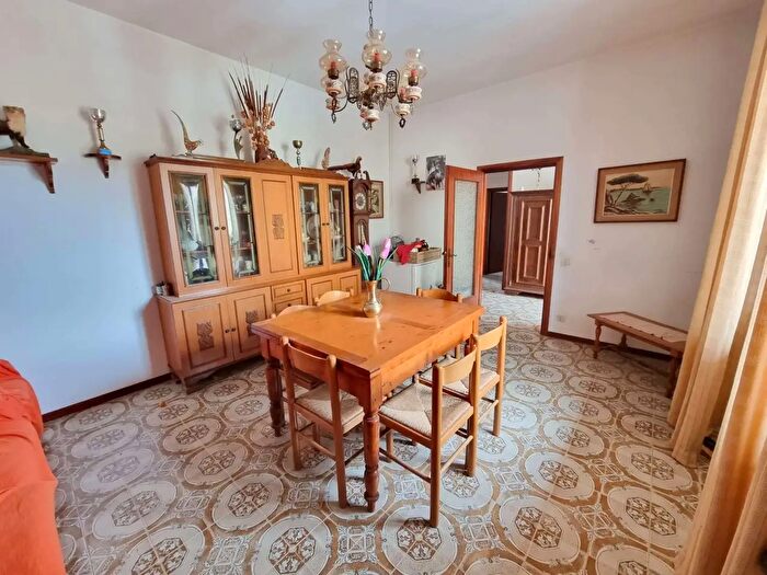 Appartamento quadrilocale in vendita in Via XXV Aprile, Montespertoli