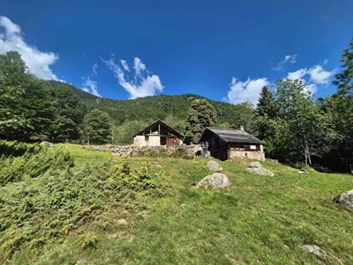 Casa con 6 locali in vendita in Vicolo del Selletto, Campertogno