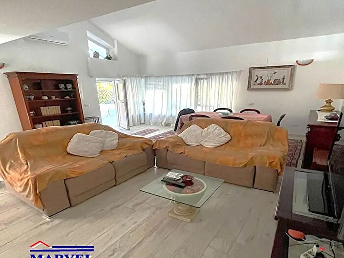 Casa con 5 locali in vendita in Viale di Poggio Nuovo, Tarquinia