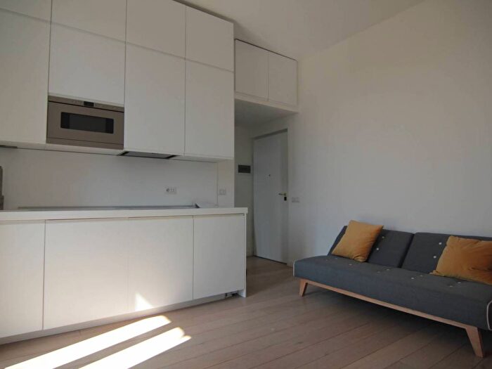 Appartamento bilocale in affitto in Via Giulio Carcano, Pezzotti Meda, Milano