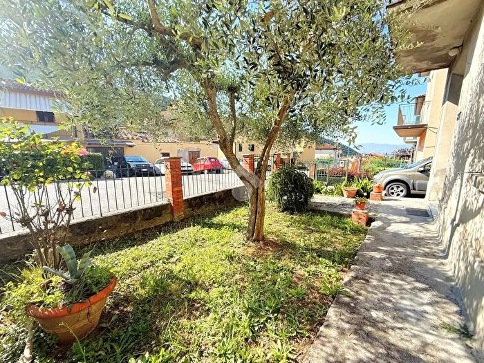 Appartamento quadrilocale in vendita in Via Gramsci, Montale