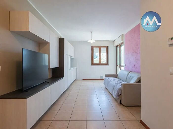 Appartamento bilocale in vendita in Via Santerno, Pesaro