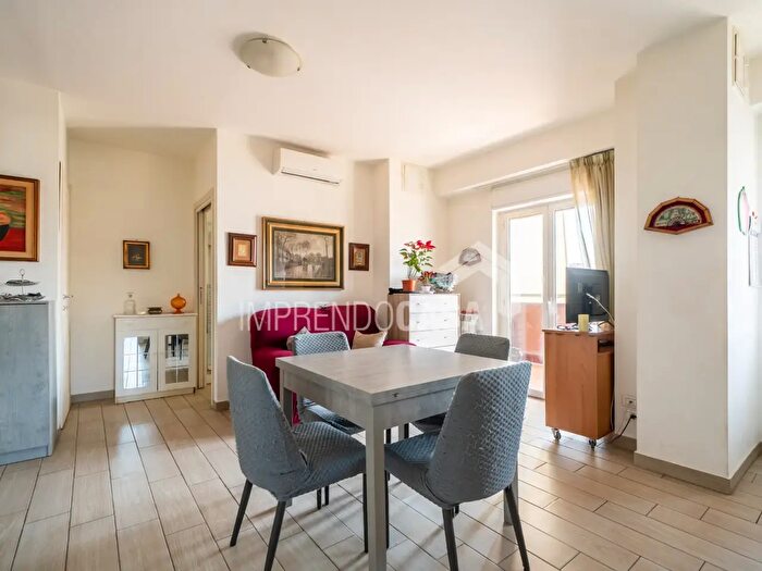 Appartamento bilocale in vendita in Via Montepellegrino, Palermo