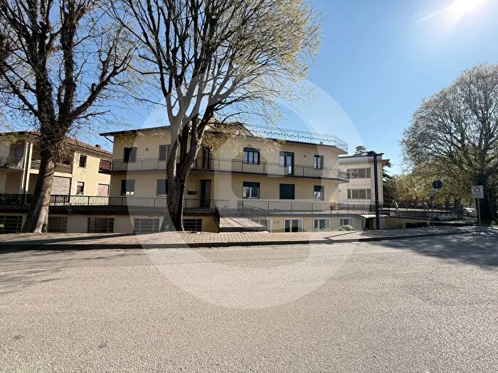 Appartamento trilocale in vendita in Via Guglielmo Marconi, Camposampiero