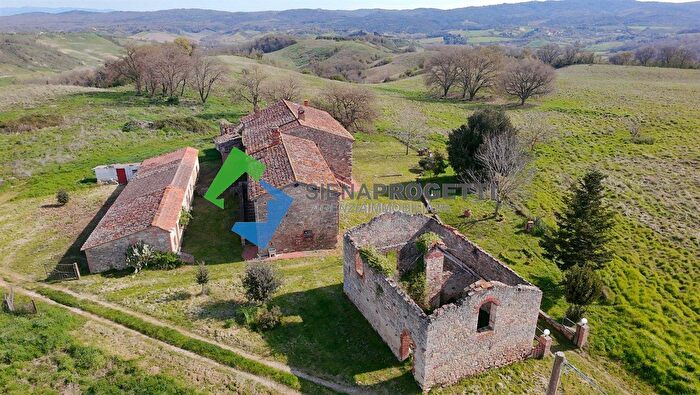 Casa con 10 locali in vendita in Via Monte Sante Marie, Asciano