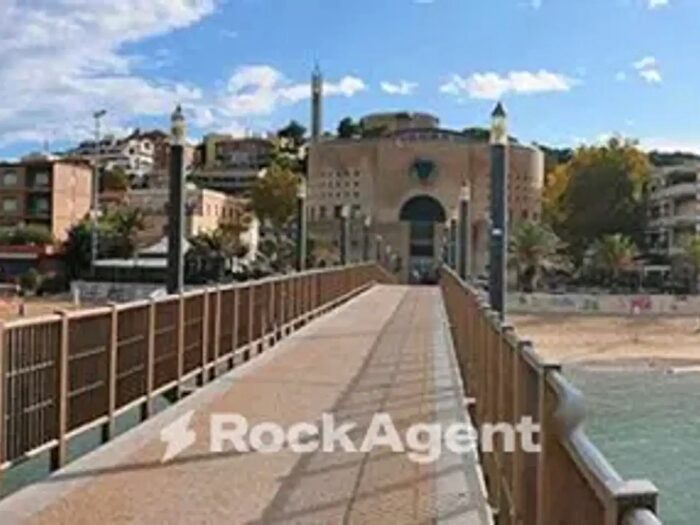 Casa quadrilocale in vendita in Contrada Piane, Francavilla Al Mare