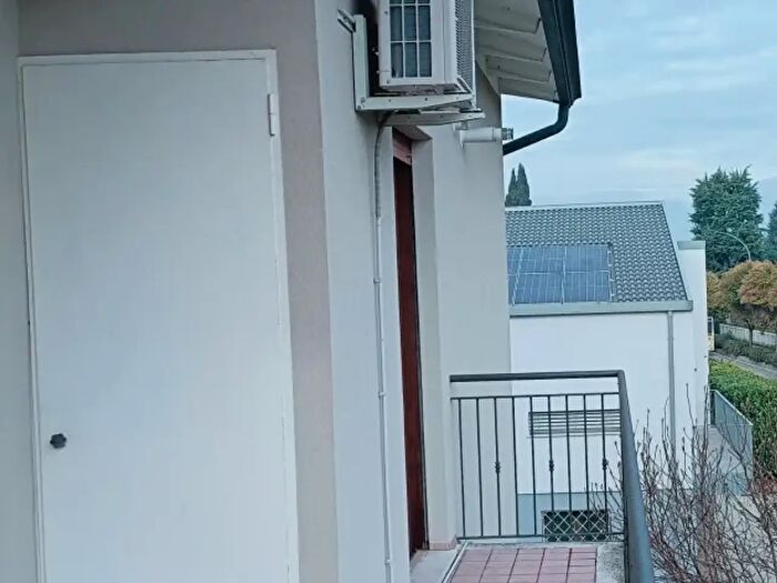 Casa trilocale in vendita in Costabissara