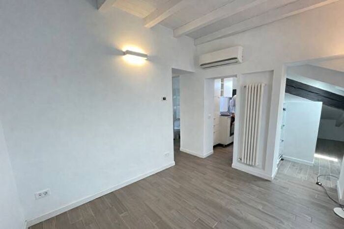 Appartamento bilocale in affitto in Largo Benedetto Cairoli, Cadorna Castello, Milano