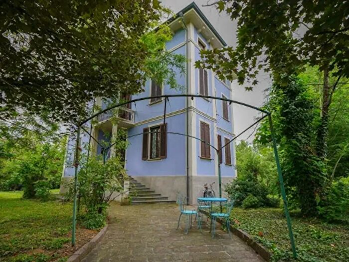 Casa con 6 locali in vendita in Via Vincenzo Bellini, Busseto