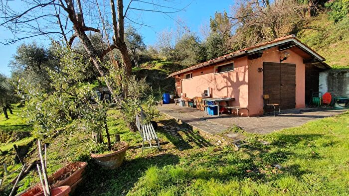 Casa monolocale in vendita in Pietrasanta