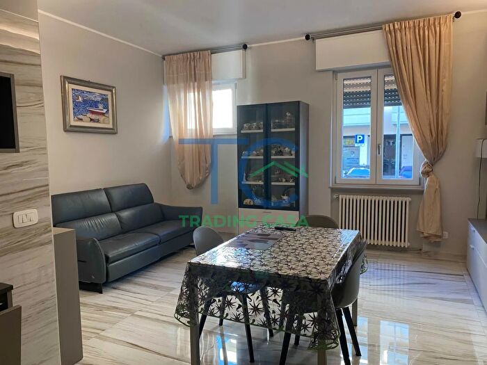 Appartamento trilocale in vendita in Via Agnelli, Piacenza