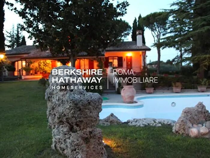 Casa con 6 locali in vendita in Via Ferruccio Fratini, Sacrofano