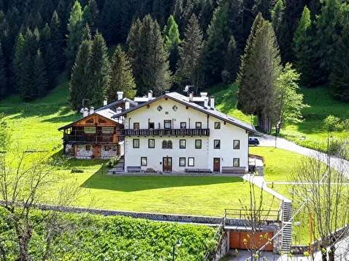 Appartamento con 5 locali in affitto in Via Al Di Là De LAiva, Mareson Pecol, Val di Zoldo