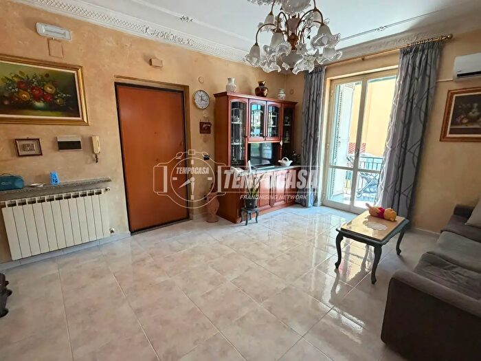 Appartamento trilocale in vendita in Via Campanile FabbB, Giugliano In Campania