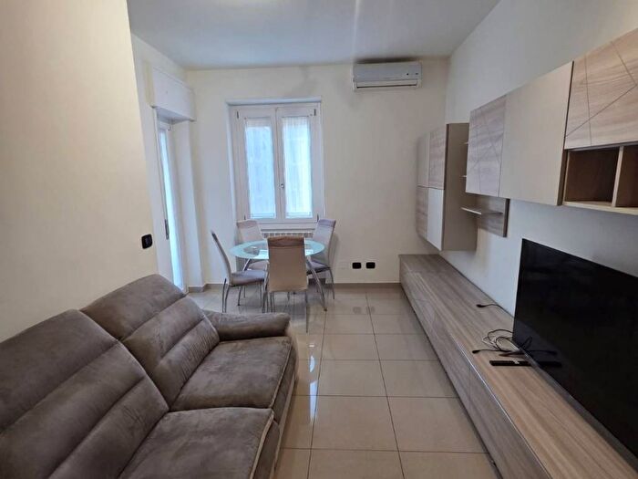 Appartamento bilocale in affitto in Via Achille Fontanelli, Bruzzano, Milano