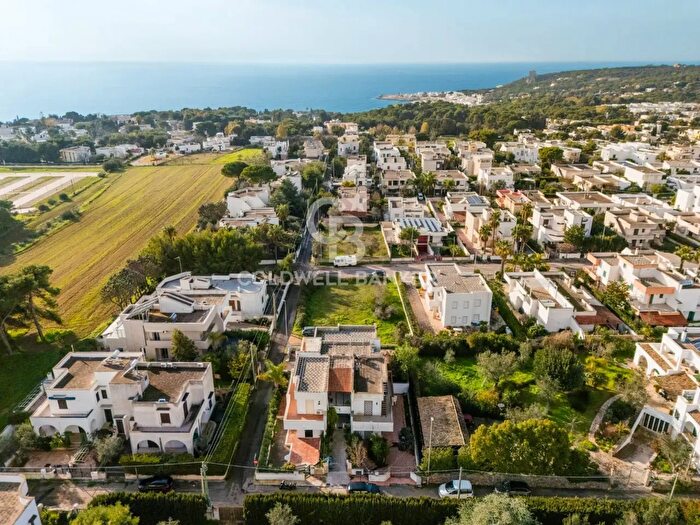 Casa quadrilocale in vendita in Via Aristotele, Nardo
