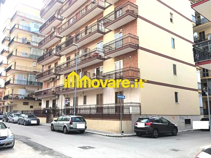 Appartamento trilocale in vendita in Via Don Peppino Palella, Triggiano
