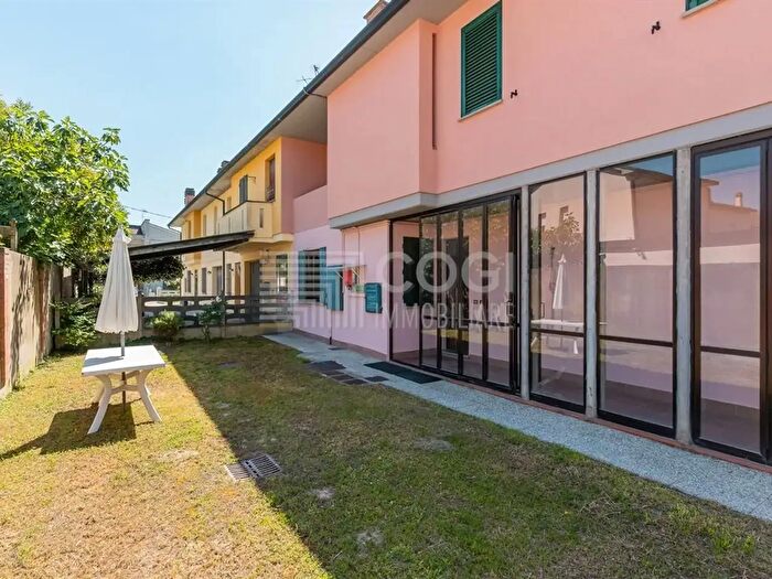 Appartamento bilocale in vendita in Via Saffi, Lugo