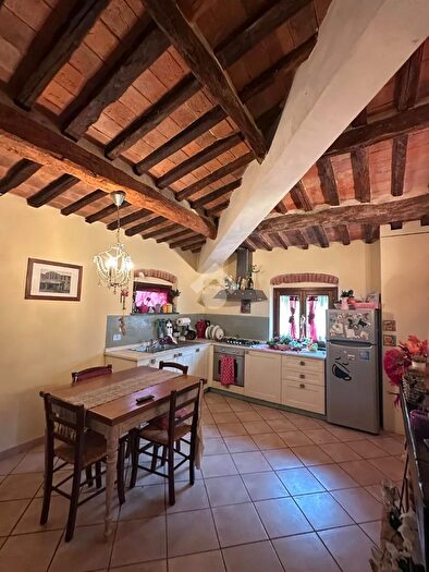 Appartamento trilocale in vendita in Via Il Borgo, Crespina Lorenzana