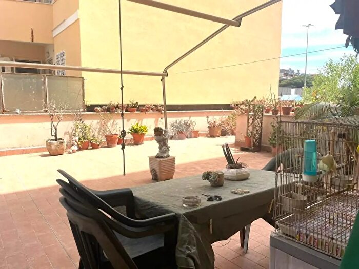 Appartamento bilocale in vendita in Viale dei Romagnoli, Roma