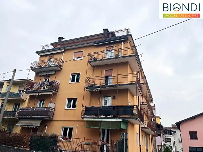 Case in Vendita e in Affitto - 2