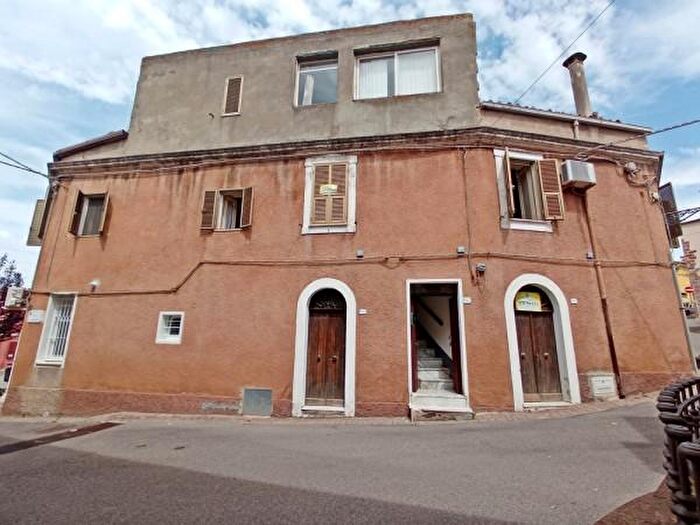 Appartamento con 6 locali in vendita in Via Sassari, Siligo