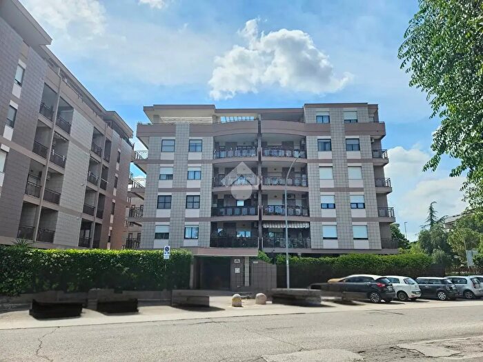 Appartamento quadrilocale in vendita in Via Spagna, Foggia