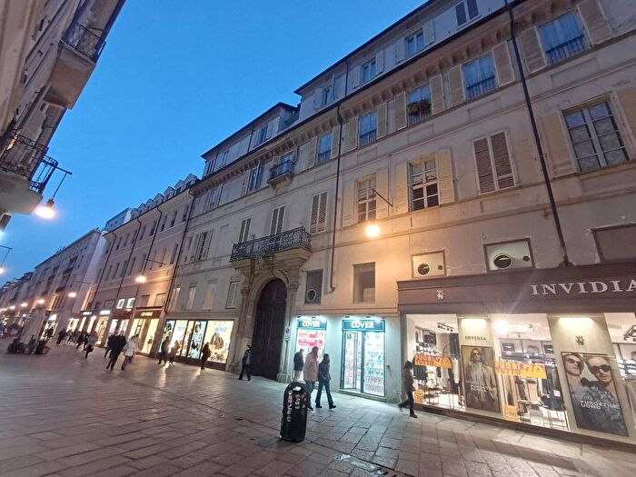 Appartamento monolocale in affitto in Via Giuseppe Garibaldi, Quadrilatero Romano, Torino