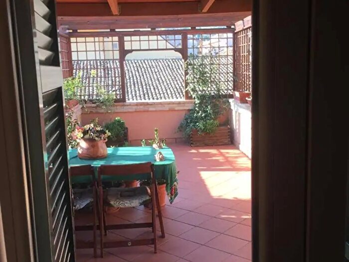 Appartamento con 7 locali in vendita in Vico dellAriete, Teramo