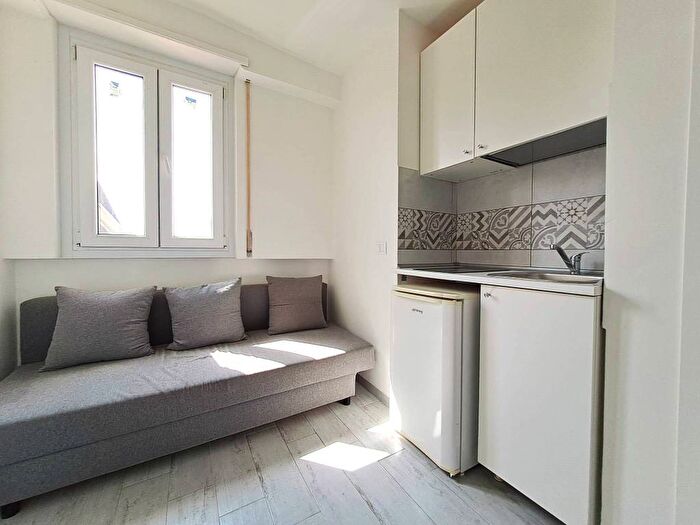 Appartamento monolocale in affitto in Via Raffaele Stasi, Tomba di Nerone, Roma