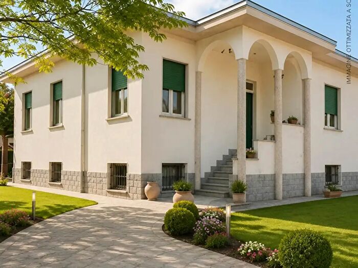 Casa quadrilocale in vendita in Gambolo'