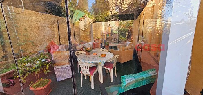 Appartamento con 9 locali in vendita in Via Duccio Boninsegna, Siena