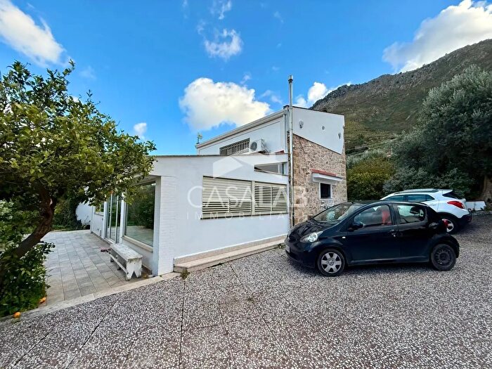 Casa con 5 locali in affitto in Via Gran Paradiso, Carini
