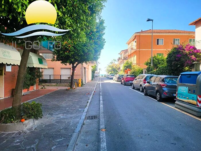 Appartamento bilocale in vendita in Via Moreno, San Bartolomeo Al Mare