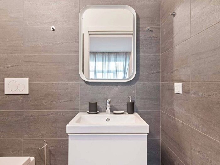 Appartamento in affitto in Via Luciano Manara, Guastalla, Milano