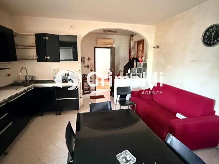 Appartamento con 6 locali in vendita in Via Alberto Profeti, Cascina