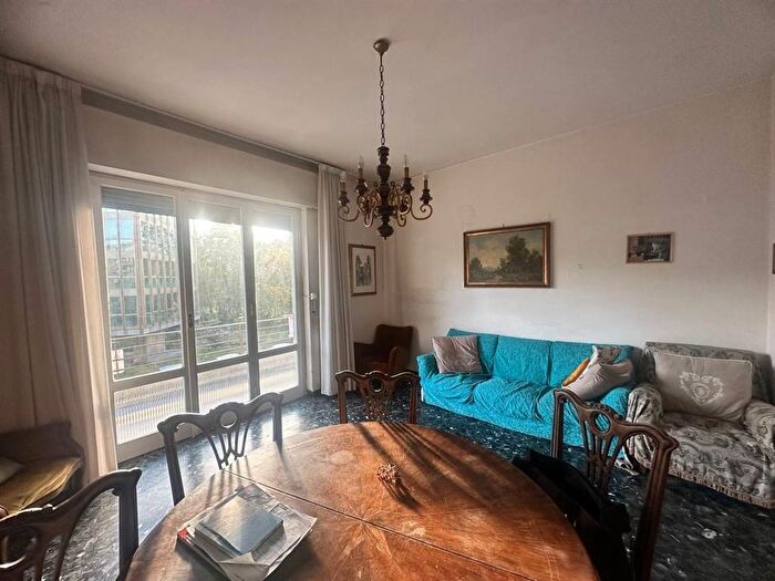 Appartamento con 5 locali in vendita in Arezzo