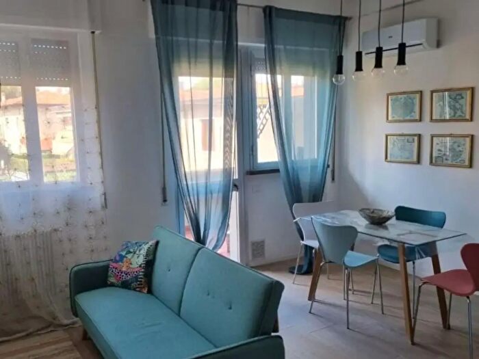 Appartamento trilocale in vendita in Massa