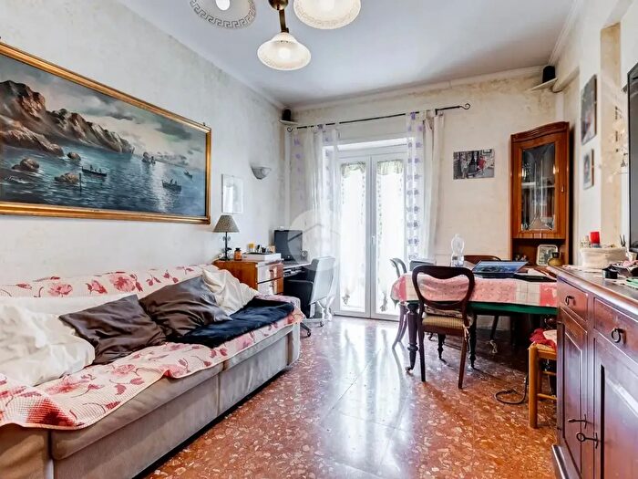 Appartamento bilocale in vendita in Via Monte Cervialto, Roma