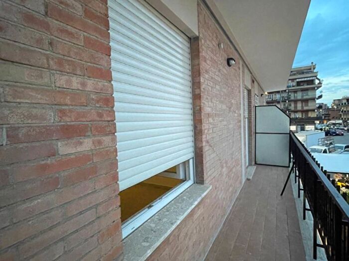 Appartamento trilocale in affitto in Via Don Giustino Maria Russolillo, Fidene, Roma