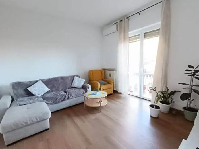 Appartamento trilocale in vendita in Via Comelico, Milano