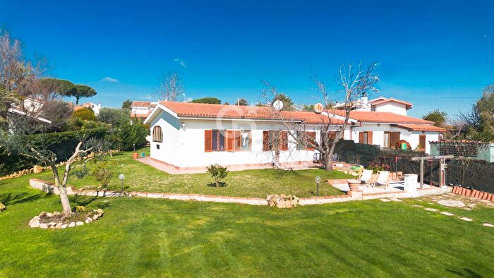 Casa con 6 locali in vendita in Via degli Aisina B, Tarquinia