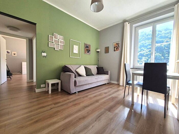 Appartamento bilocale in affitto in Via Evangelista Torricelli, Borgoratti, Genova