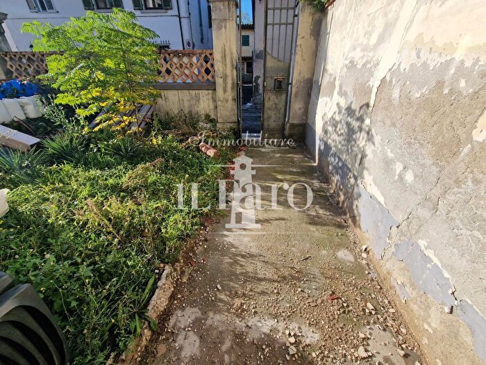 Casa con 5 locali in vendita in Encivenni Rucellai, Campi Bisenzio